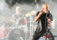 Headstones With The Glorious Sons